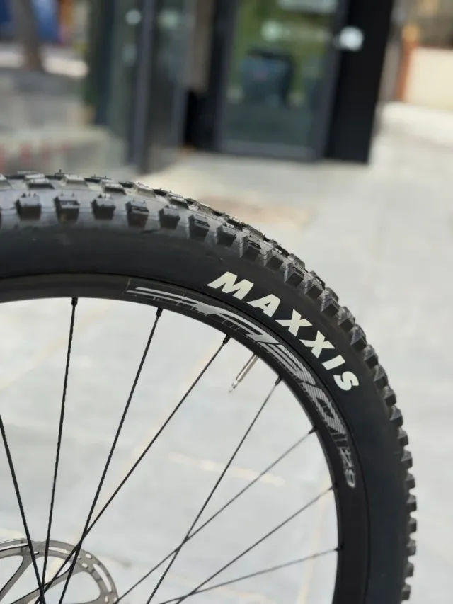 Bicicleta BH AtomX Eléctrica Carbono