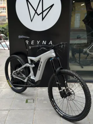 Bicicleta BH AtomX Eléctrica Carbono