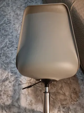 Silla de escritorio gris