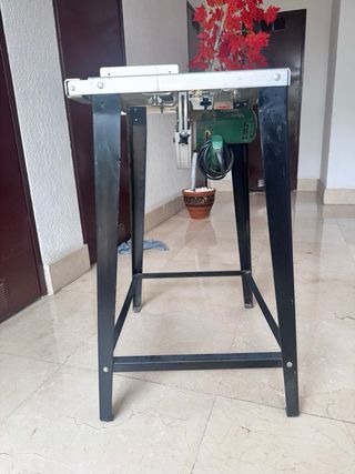 Mesa para sierra circular Bosch 600W