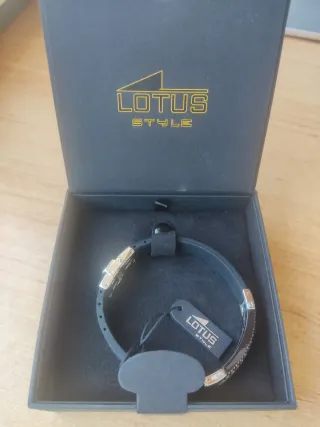 Pulsera Lotus Negra y Plateada