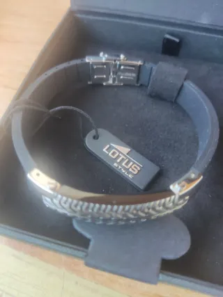 Pulsera Lotus Negra y Plateada