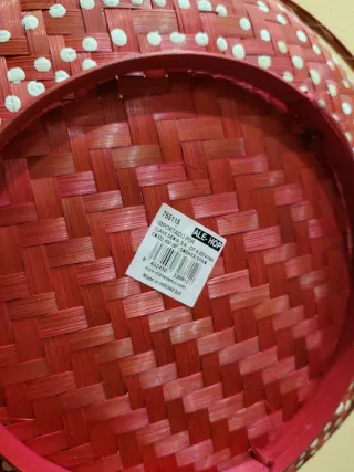 Frutero con malla protectora