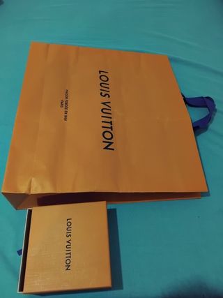 Bolsa y caja Louis Vuitton naranja