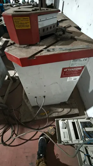 Maquinaria industrial para cortes chapa entallador