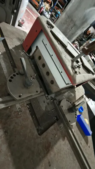 Maquinaria industrial para cortes chapa entallador