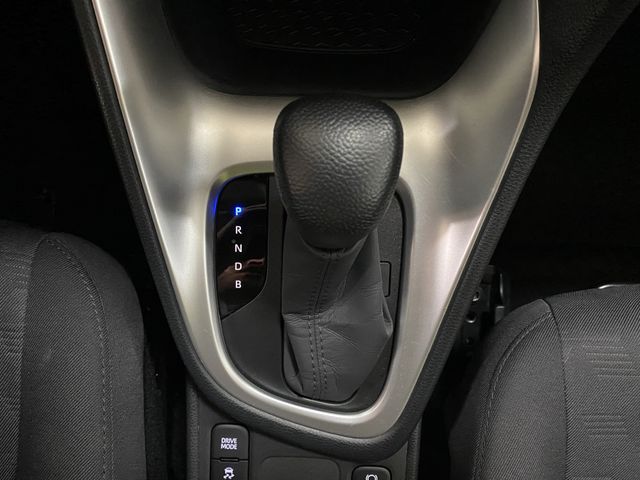 Yaris Active Plus 1.5 120H HEV Gris oscuro