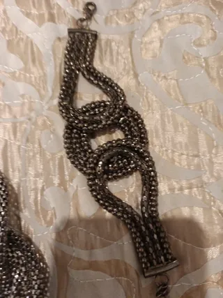 Conjunto de bisutería plateada