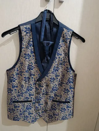 Traje Javier Harnaiz azul y multicolor