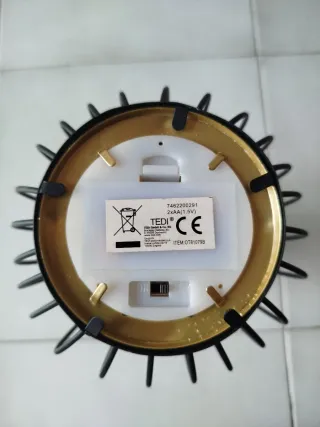 Lámpara de mesa diseño jaula metal y cuerda