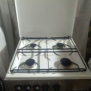 Cocina de gas Zanussi