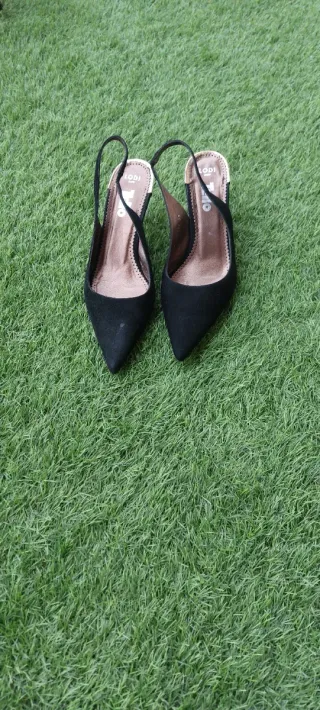 Zapatos de tacón negros