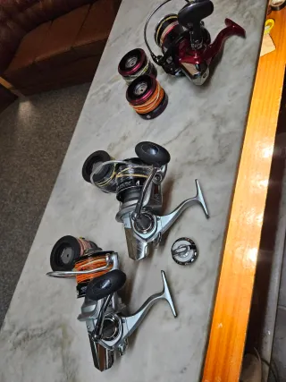 3Carretes de pesca Sufcastin