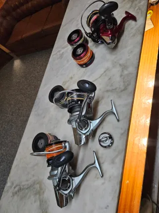 3Carretes de pesca Sufcastin