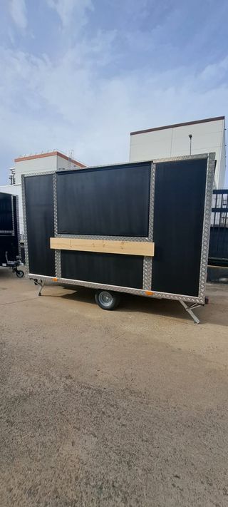 Food Truck Negro con Ventanas