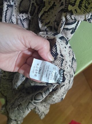 Vestido Animal Print Media Pierna Volante