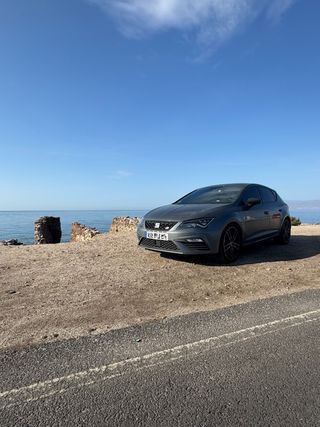 SEAT Leon cupra 300