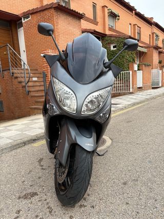 Yamaha Tmax 500 Maxi Scooter Negra/Gris