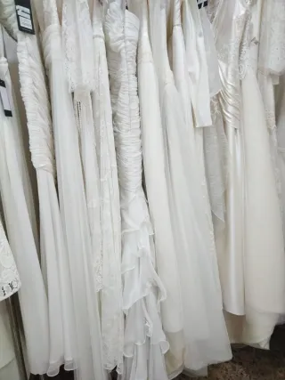 Lote 30 Vestidos de Novia Blancos