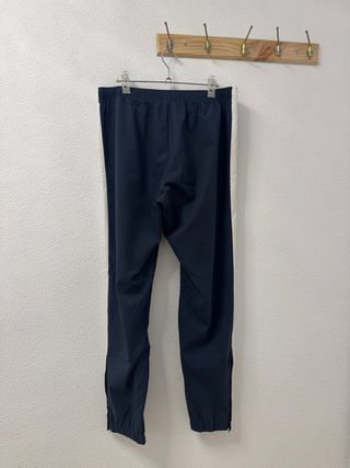 Chaqueta deportiva Lacoste roja y blanca