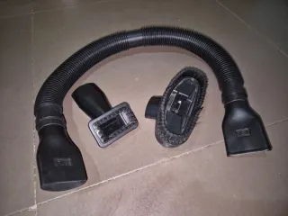 Aspirador de mano Ufesa Handly