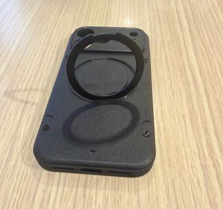 Custodia nera stile ragged per iPhone 17 Pro Maxg