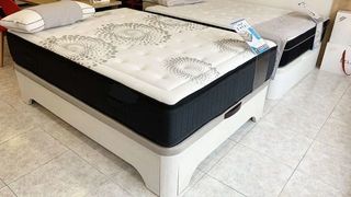 LIQUIDACION: Somieres +patas, canapes y colchones