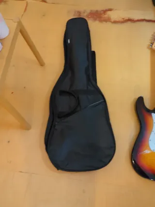 Guitarra Eléctrica Sunburst