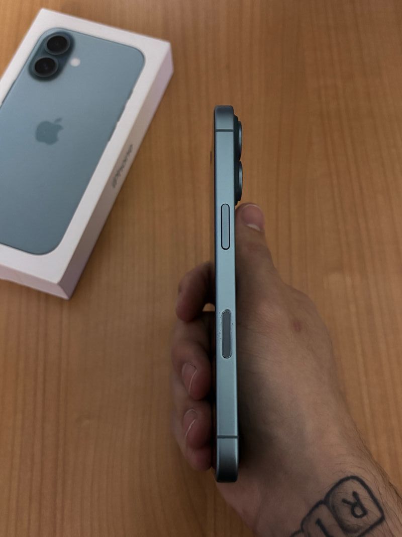 iPhone 16 Verde 96% Batería afbeelding 7