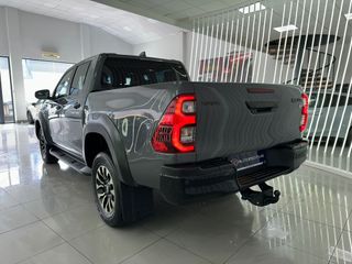 Toyota Hilux 2.8 D-4D 204CV C.Dobl GR Sport AT HVO100