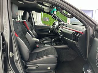 Toyota Hilux 2.8 D-4D 204CV C.Dobl GR Sport AT HVO100