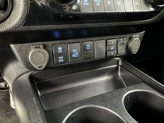 Toyota Hilux 2.8 D-4D 204CV C.Dobl GR Sport AT HVO100