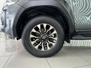 Toyota Hilux 2.8 D-4D 204CV C.Dobl GR Sport AT HVO100