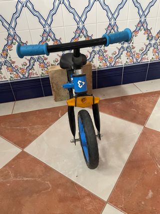 Bicicleta infantil azul