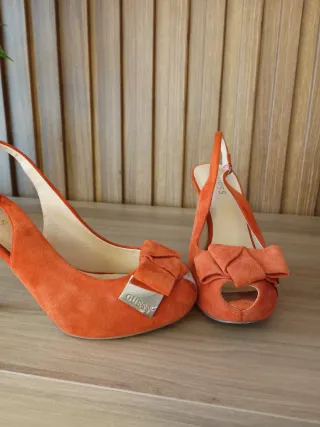 Zapatos destalonados Guess Naranja Talla X
