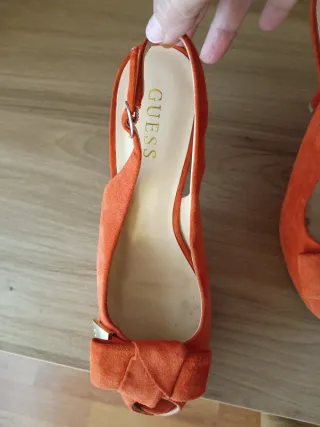 Zapatos destalonados Guess Naranja Talla X
