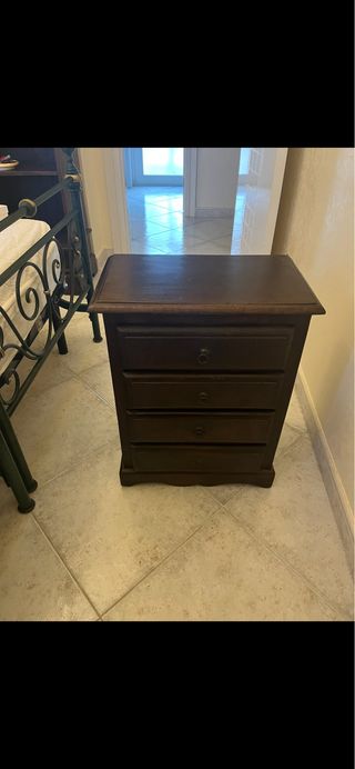 Cassettiera in legno marrone