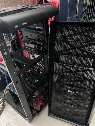 Caja PC NOX + Fuente Alimentación 700W