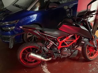 KTM Duke 125 Negra/Naranja