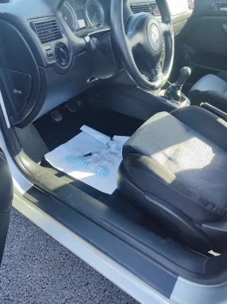 Volkswagen Golf 2003