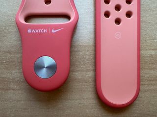 Apple Watch X Nike 45mm. Magic Ember/Crimson Bliss