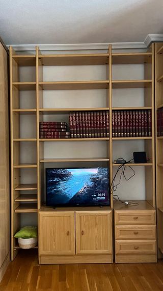 Estantería de madera maciza URGE VENTA NEGOCIABLE