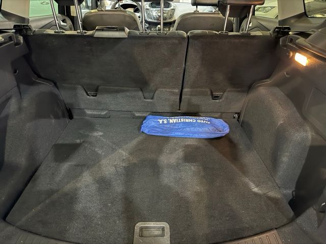 Ford Kuga TITANIUM/AUTOMÁTICO/TECHO PANORAMICO