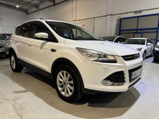 Ford Kuga TITANIUM/AUTOMÁTICO/TECHO PANORAMICO