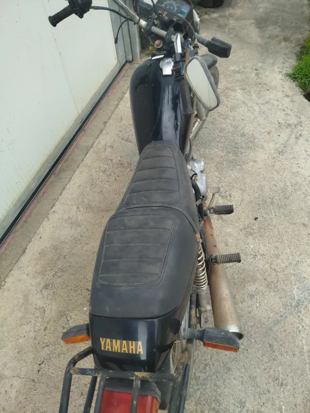 Yamaha SR 125 Naked Negra