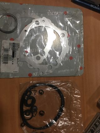Kit juntas motor Athena Ducati Monster imcompleta
