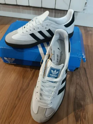 Zapatillas Adidas Samba Blancas y Negras