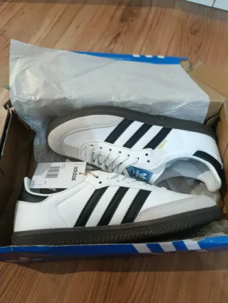 Zapatillas Adidas Samba Blancas y Negras