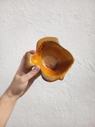 Cuenco de pez, cerámica española