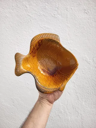 Cuenco de pez, cerámica española